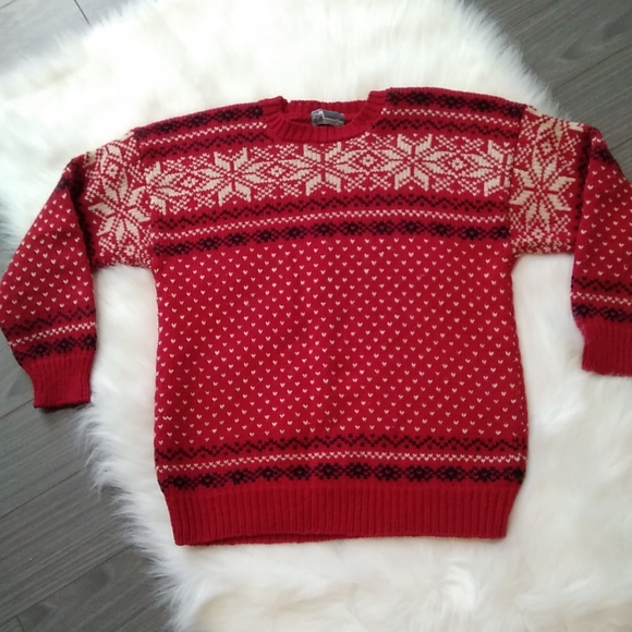 VINTAGE||💯%Wool || Crew Neck Sweater - Picture 12 of 12